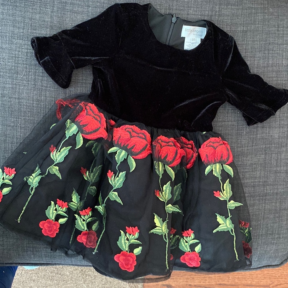 2T Girls black dress